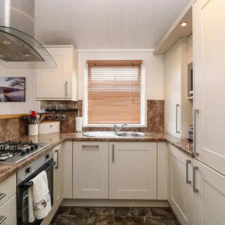 Shoreside Bowness-on-Windermere